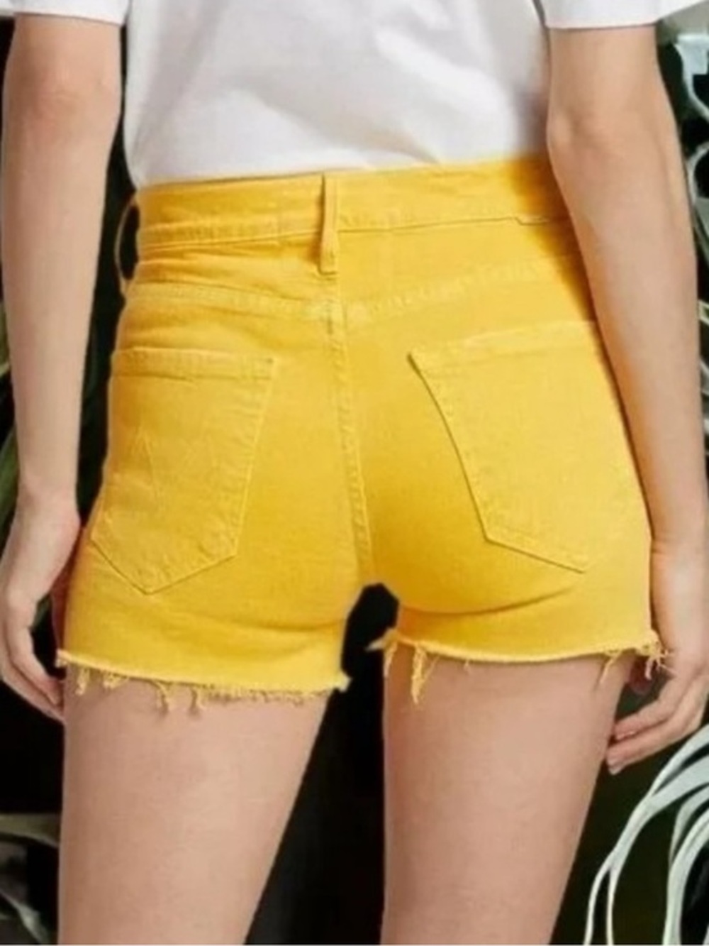 NWT Mother Superior The Dazzler Front Yoke Fray Shorts Old Gold Size 28